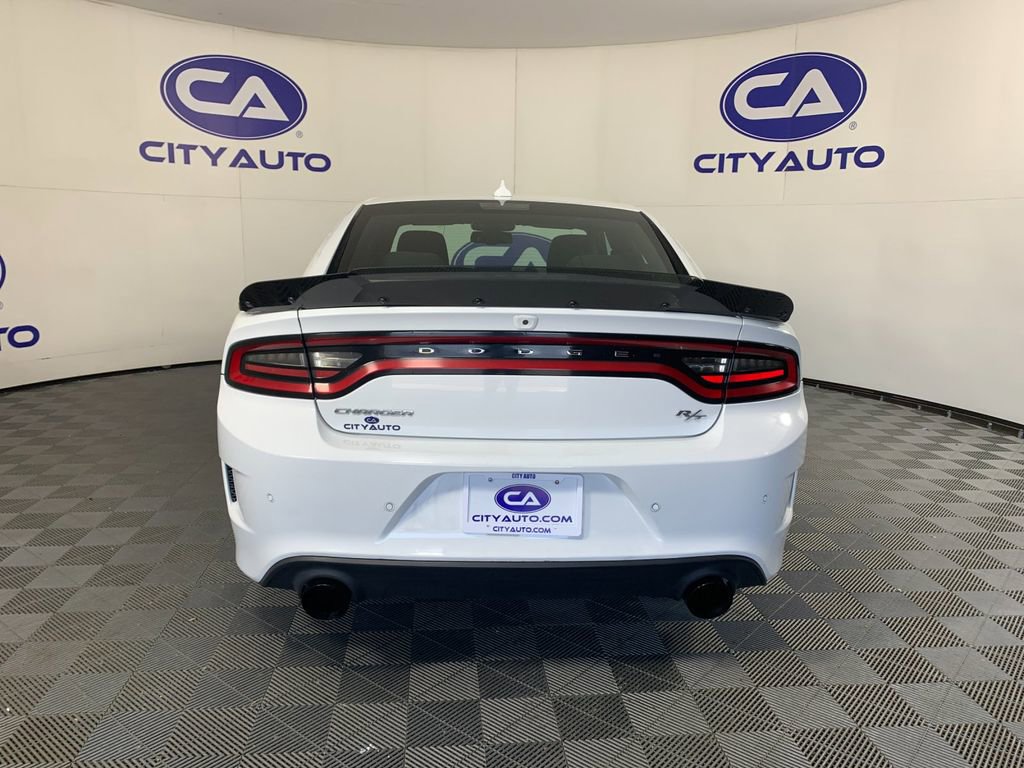 Used 2022 Dodge Charger R/T RWD image 4
