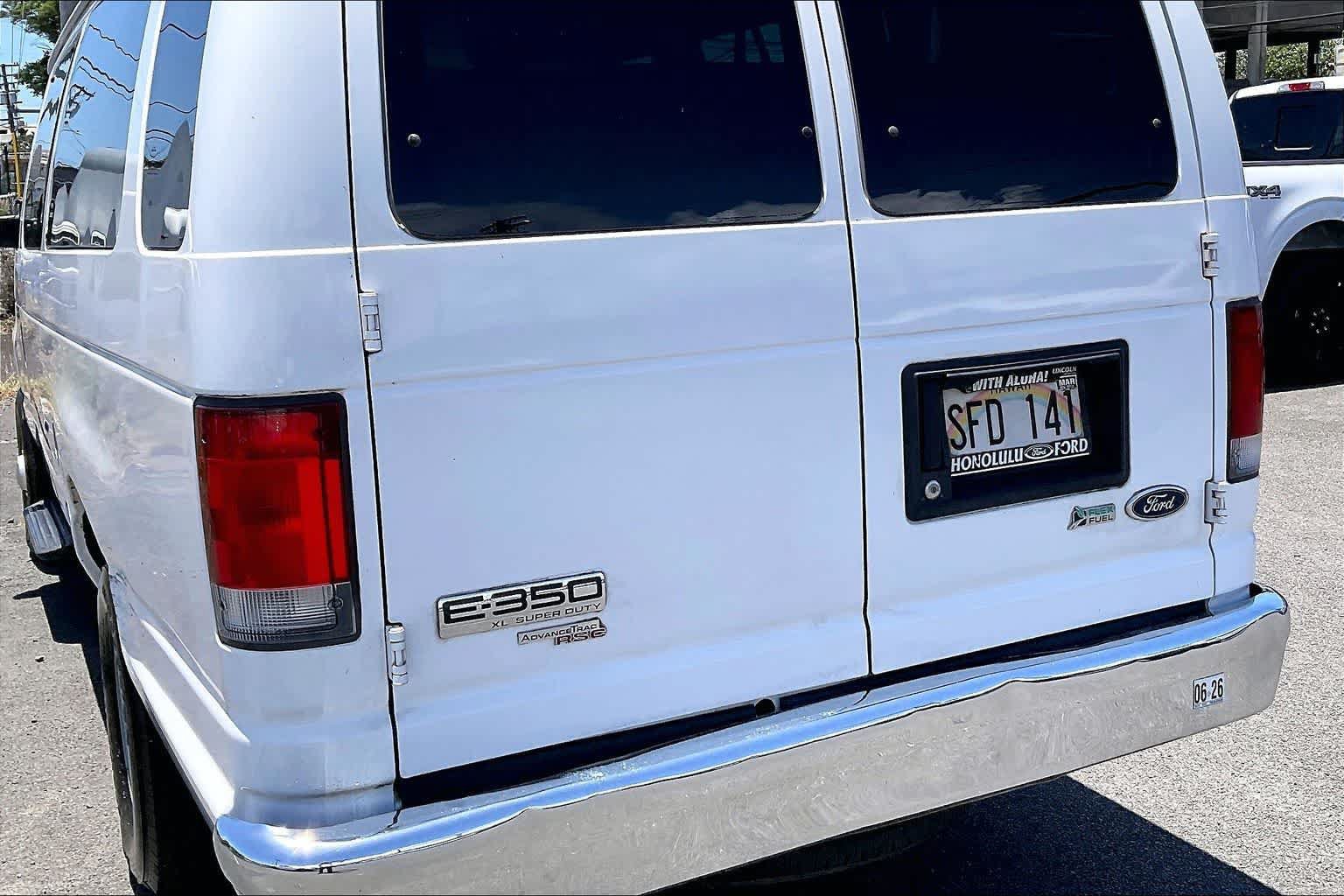 Used 2014 Ford E-350 and Econoline 350 XL w/ Power Windows & Locks Group RWD image 18