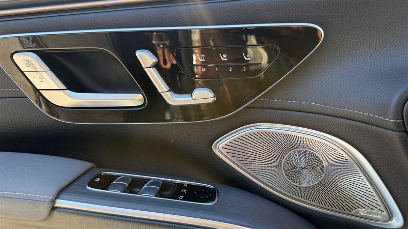 Used 2024 Mercedes-Benz EQS 450+ SUV image 26