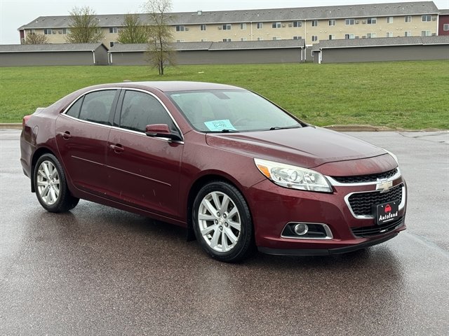 Used 2015 Chevrolet Malibu LT FWD image 3