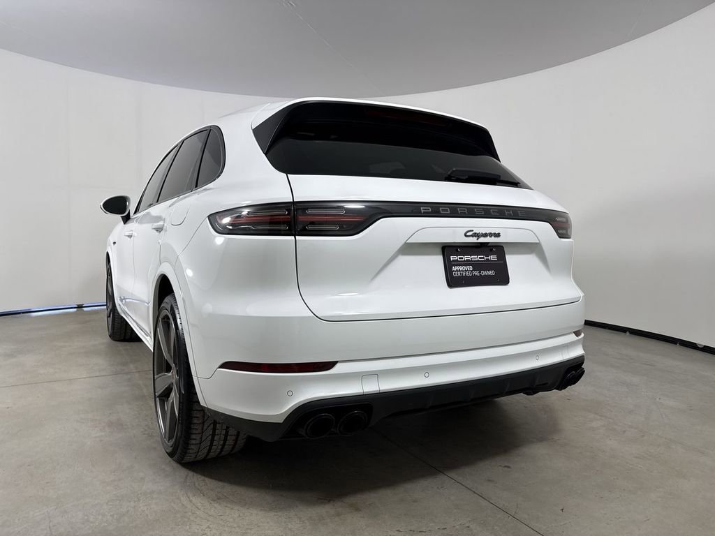 Certified 2022 Porsche Cayenne Platinum Edition image 20