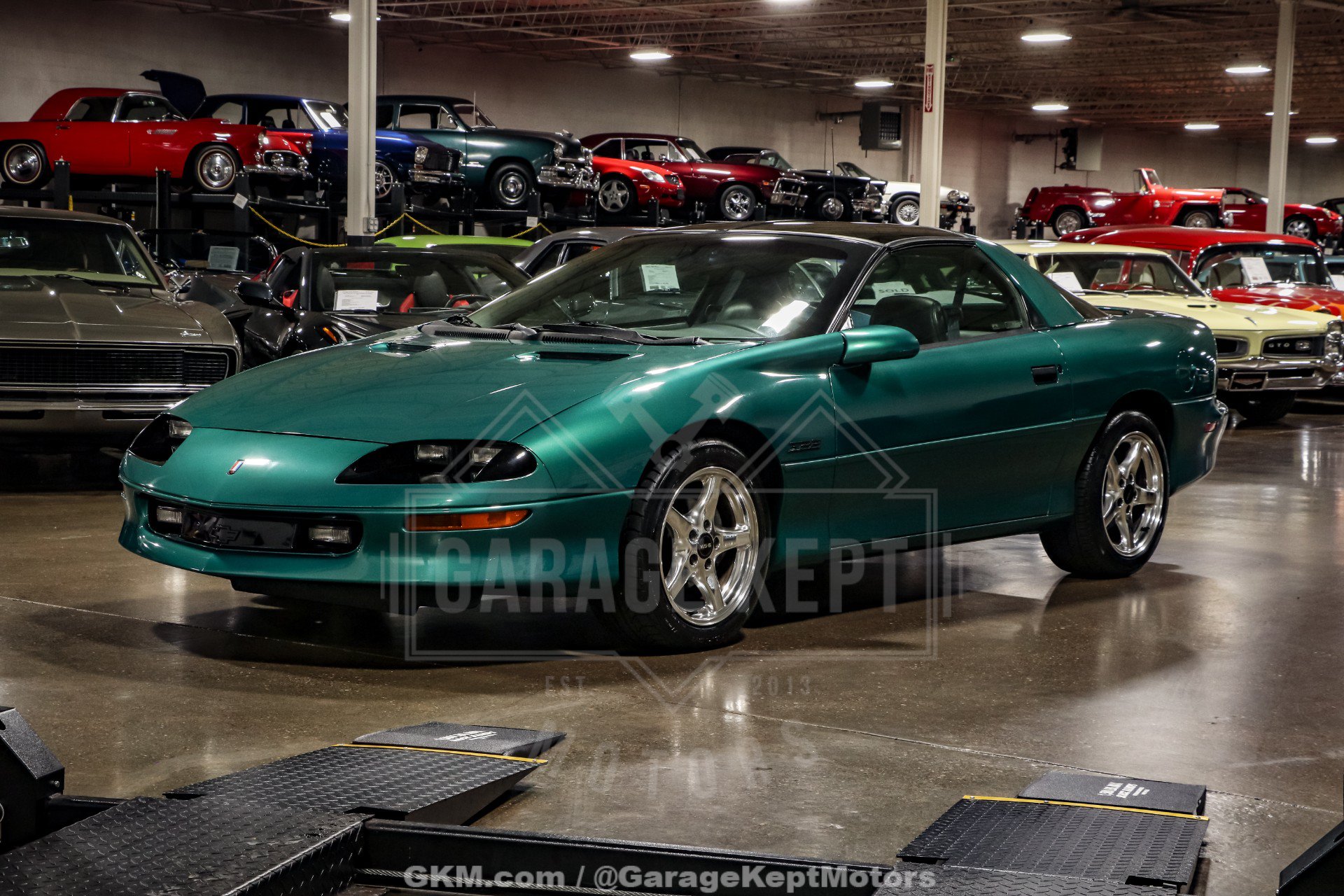 Used 1997 Chevrolet Camaro Z28 w/ Preferred Equipment Group 2 RWD image 3