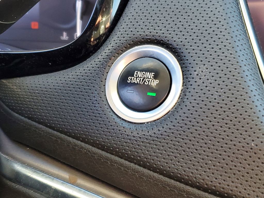 Used 2017 Cadillac XT5 Luxury w/ Driver Awareness Package image 16