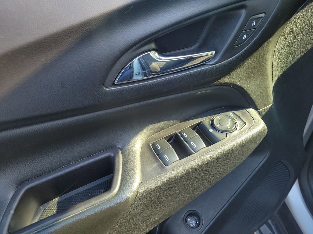 Used 2019 Chevrolet Equinox LT FWD image 24