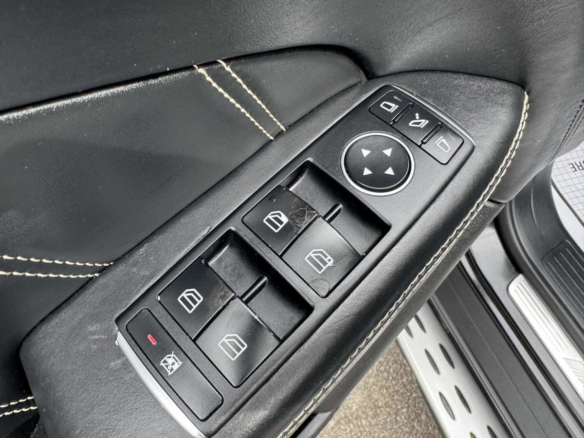 Used 2019 Mercedes-Benz GLS 63 AMG 4MATIC w/ AMG Night Styling Package image 31
