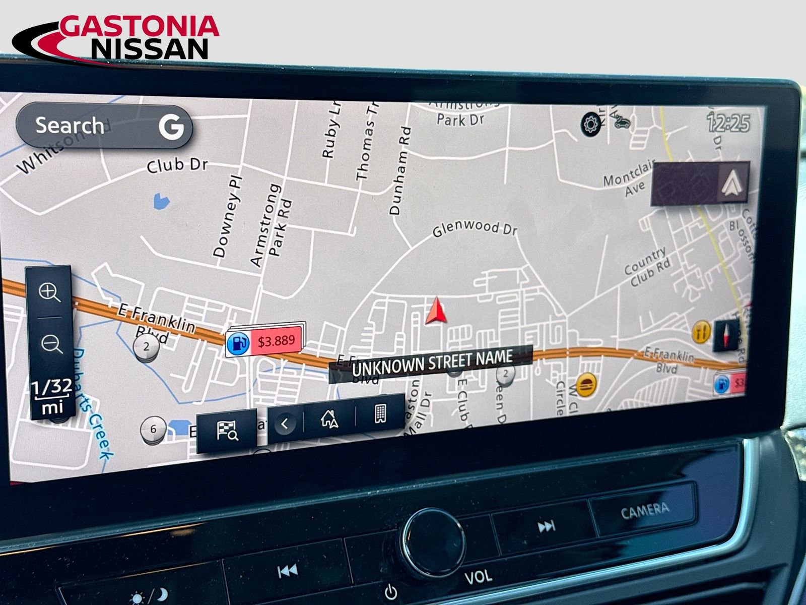 Used 2024 Nissan Altima 2.5 SR w/ SR Premium Package FWD image 13