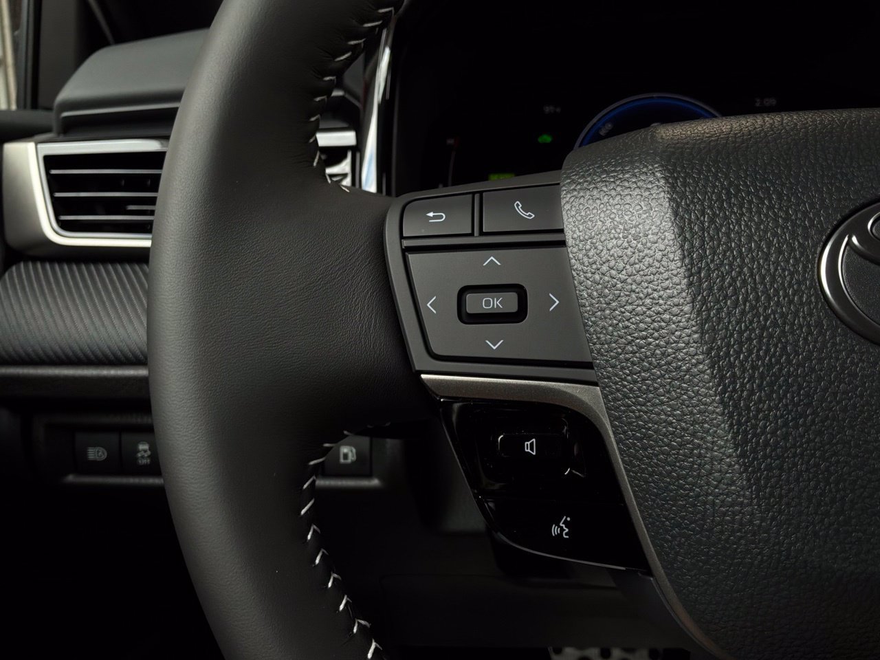 New 2026 Toyota Camry SE w/ Convenience Package FWD image 34