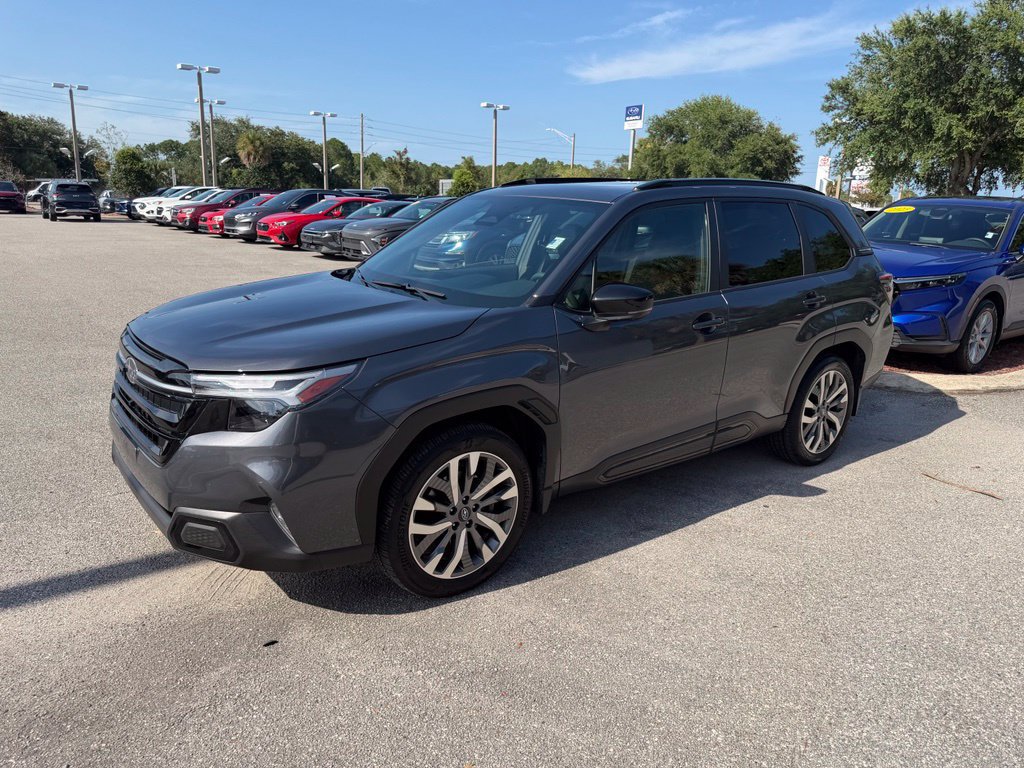 Used 2025 Subaru Forester Touring w/ Popular Package - Touring AWD/4WD image 13
