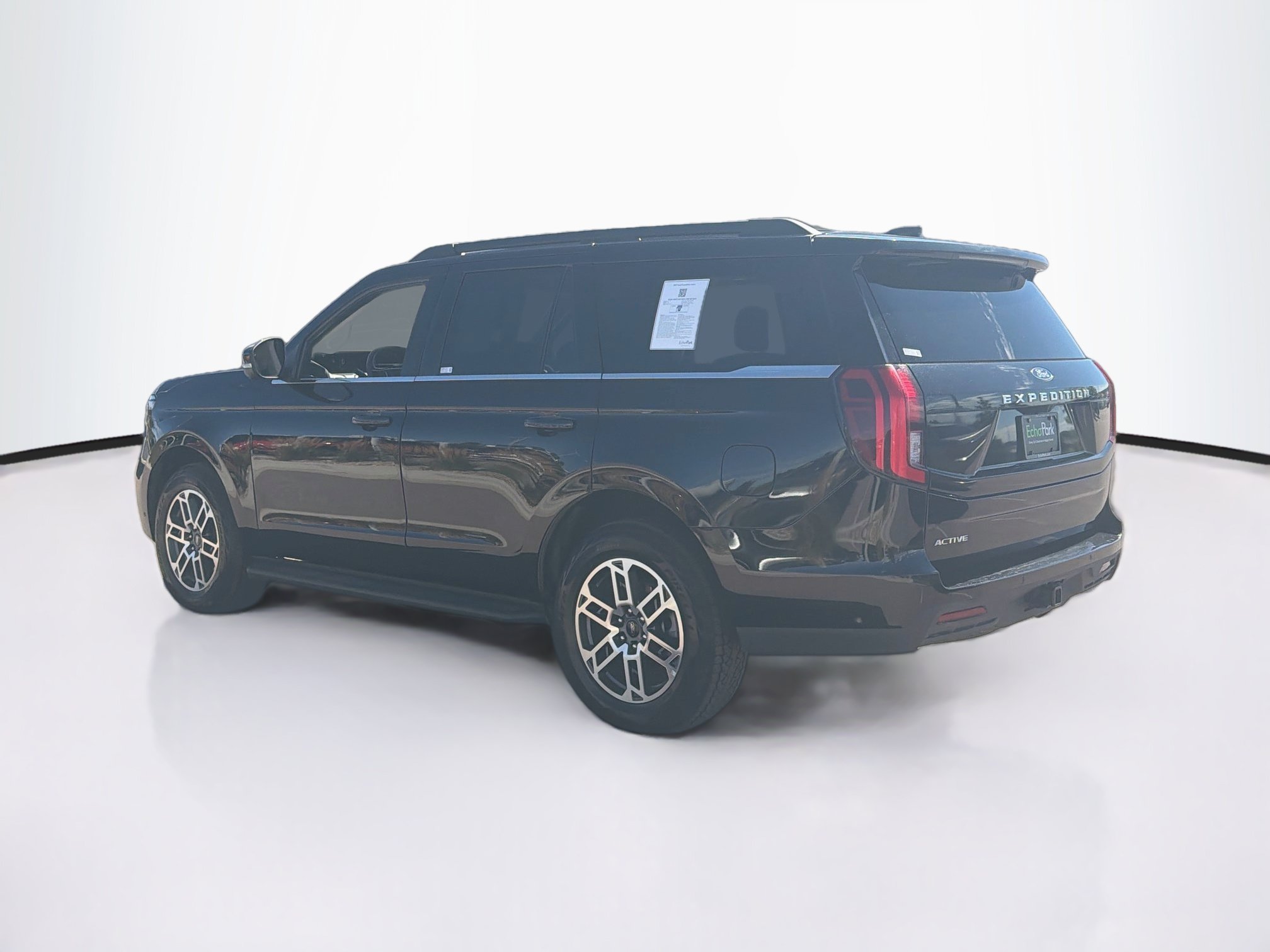 Used 2025 Ford Expedition Active AWD/4WD image 5