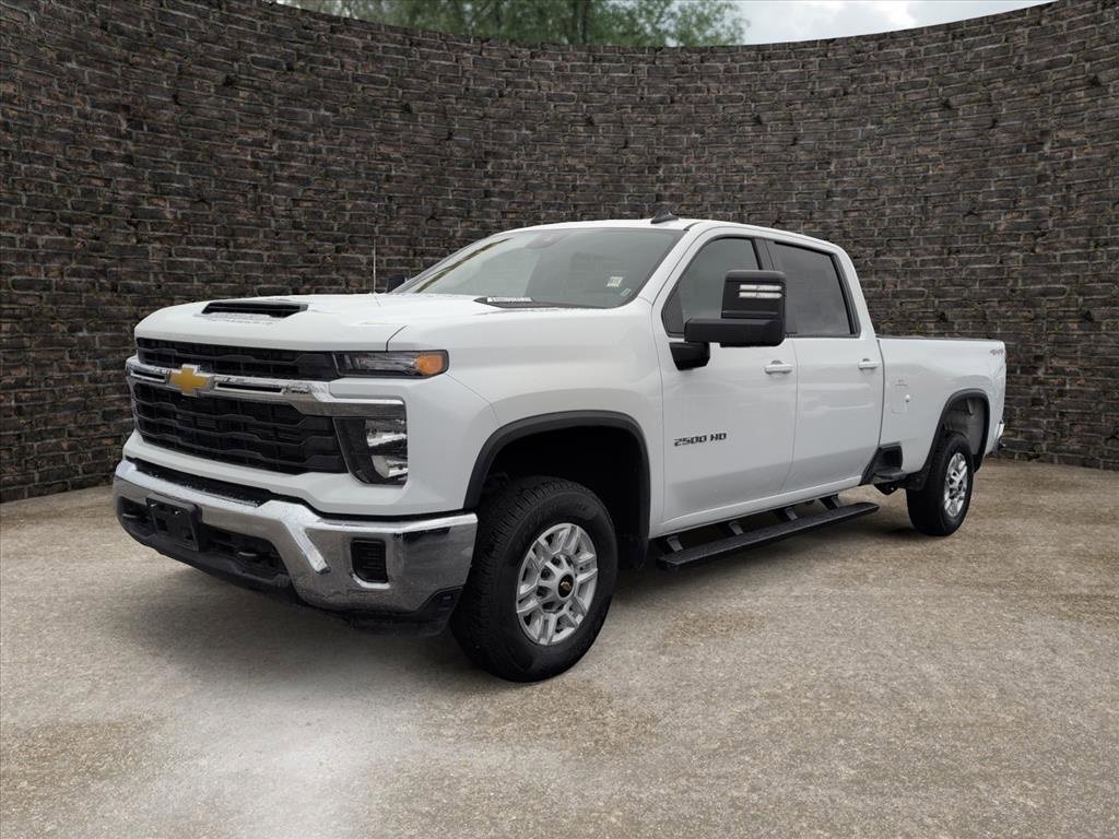 Used 2024 Chevrolet Silverado 2500 LT image 5