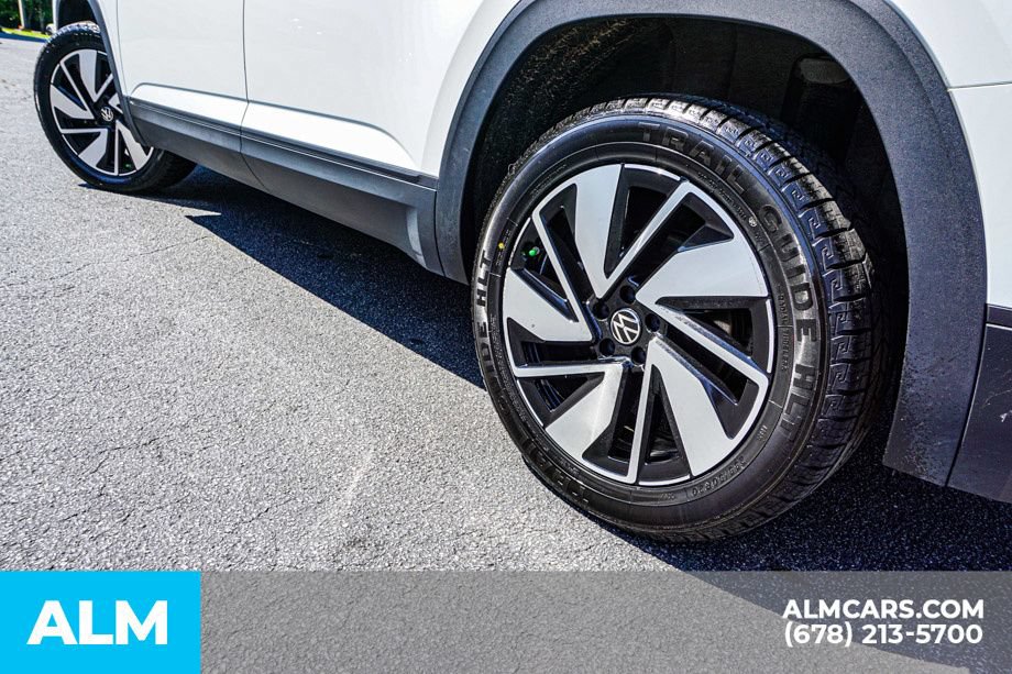 Used 2025 Volkswagen Atlas SE FWD image 15