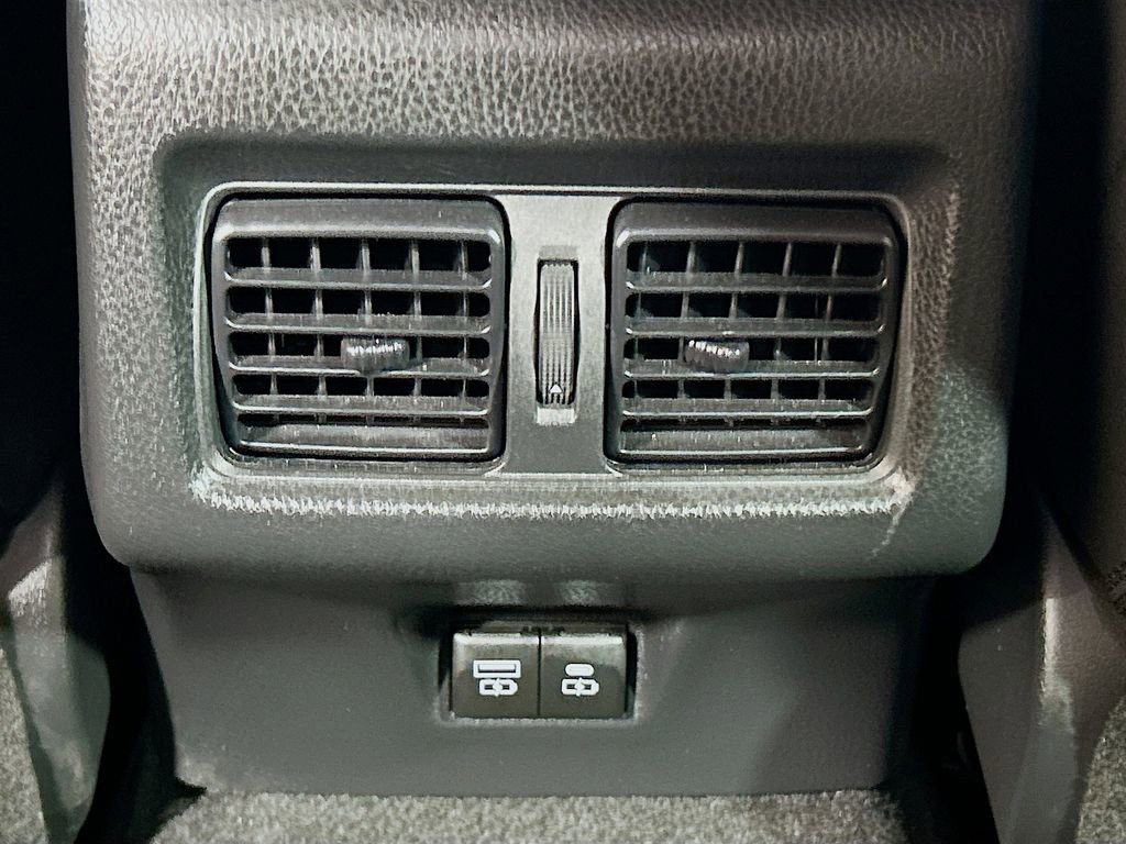 Used 2025 Toyota Camry SE w/ Multimedia Upgrade Package AWD/4WD image 22