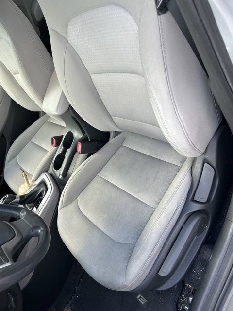 Used 2018 Hyundai Elantra Value Edition FWD image 18
