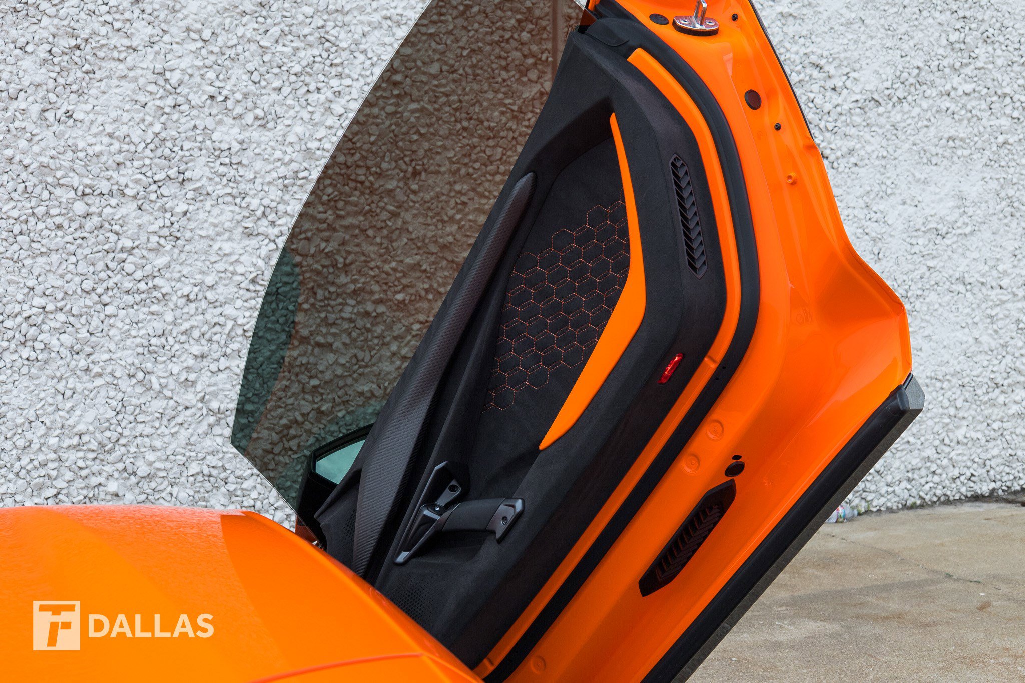Used 2024 Lamborghini Revuelto AWD/4WD image 36