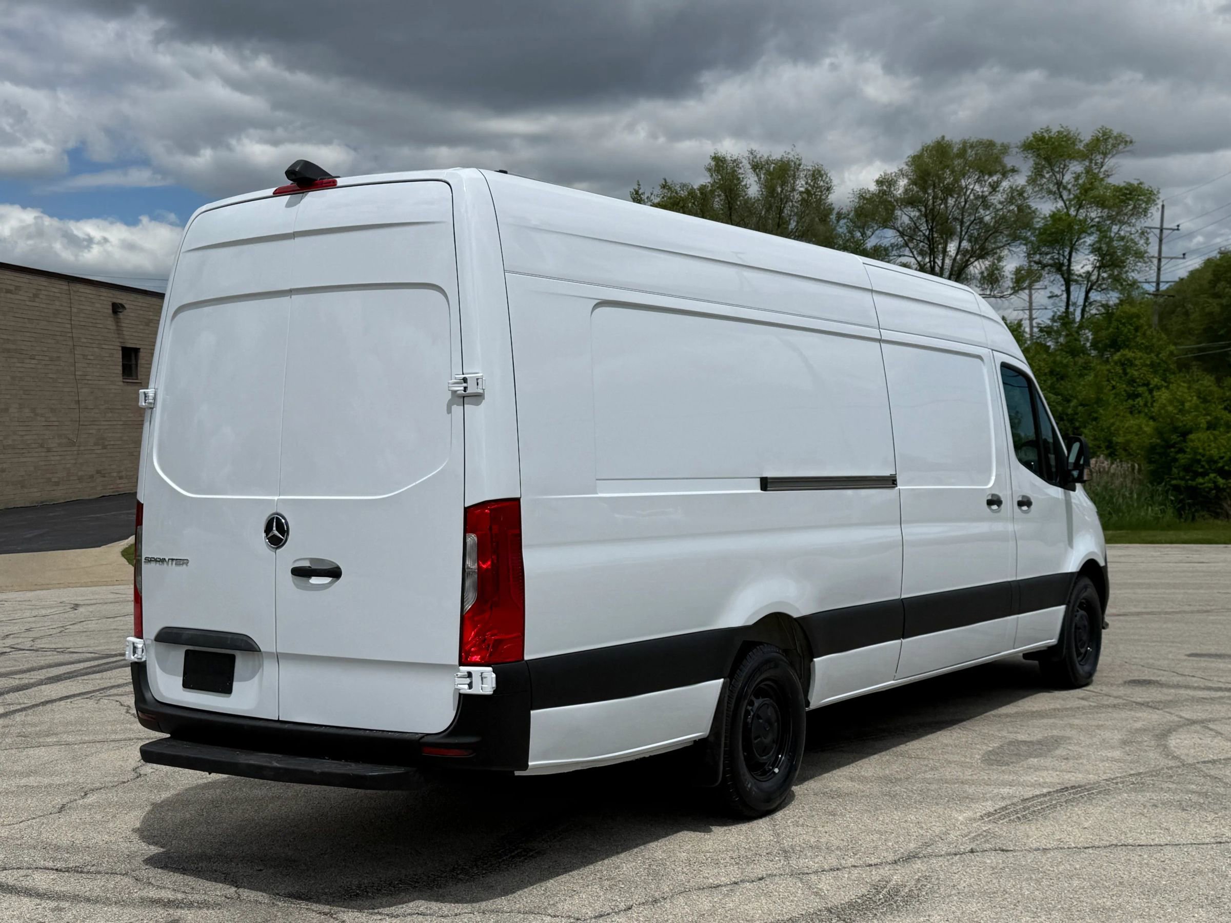 Used 2021 Mercedes-Benz Sprinter 2500 image 5