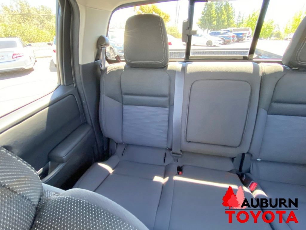 Used 2023 Nissan Frontier SV w/ SV Convenience Package AWD/4WD image 19