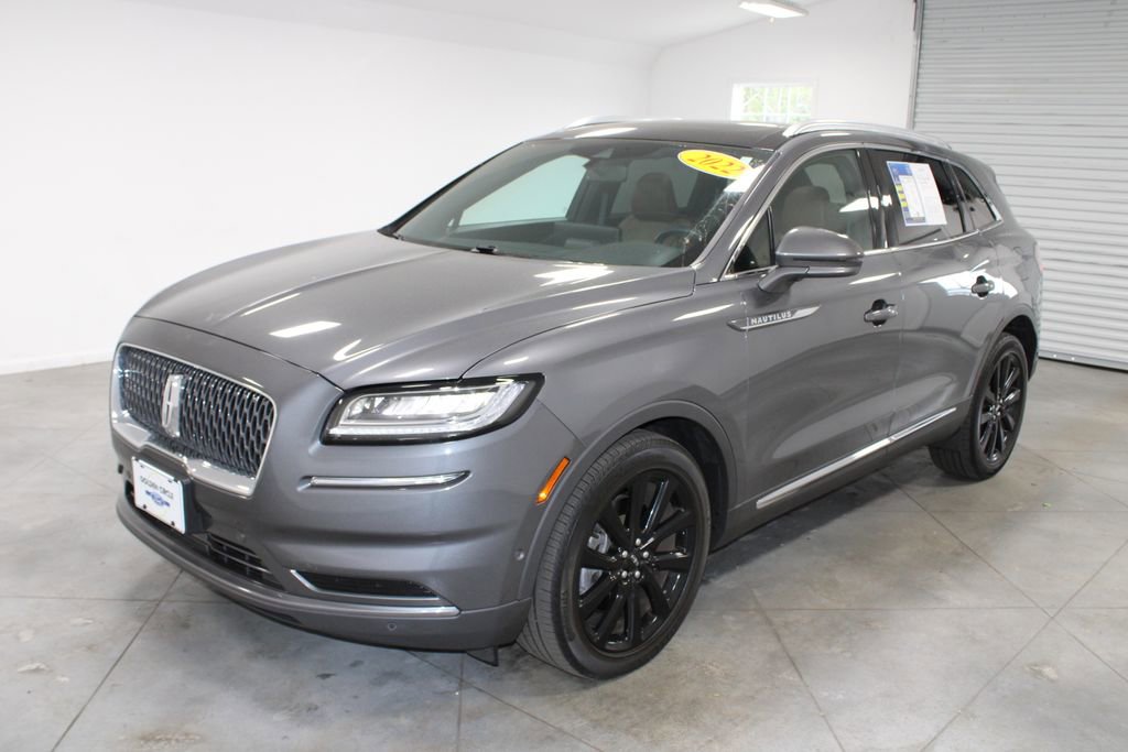 Used 2022 Lincoln Nautilus Reserve w/ Equipment Group 201A image 4