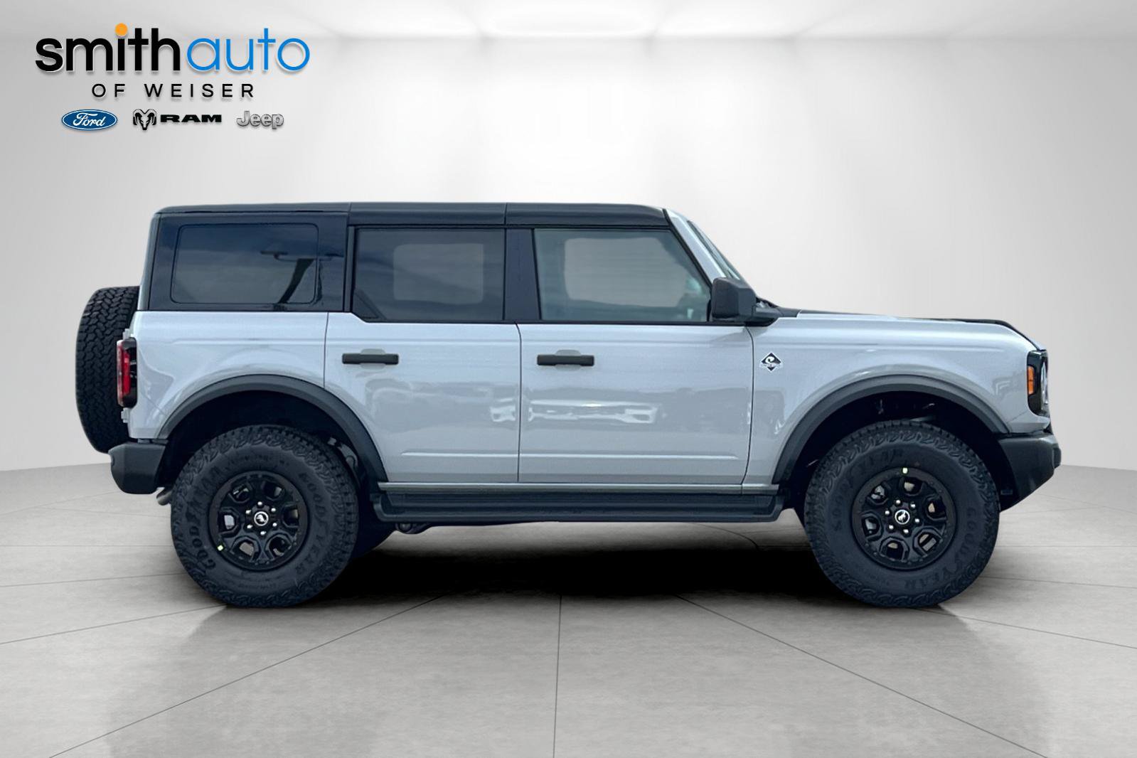 New 2026 Ford Bronco Outer Banks w/ Sasquatch Package AWD/4WD image 3