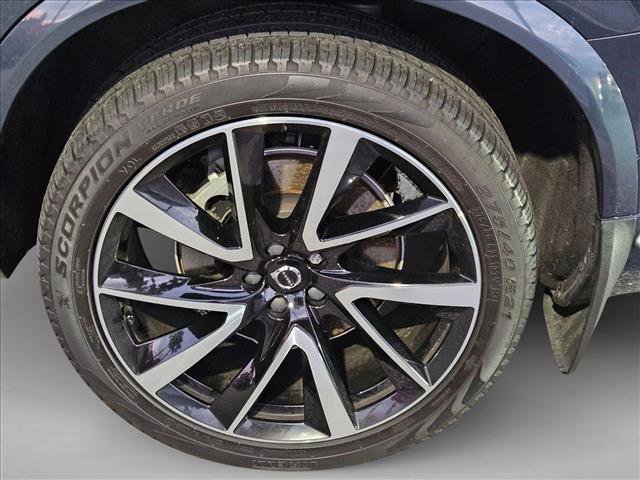 Used 2024 Volvo XC90 B5 Plus w/ Protection Package Premier AWD/4WD image 5