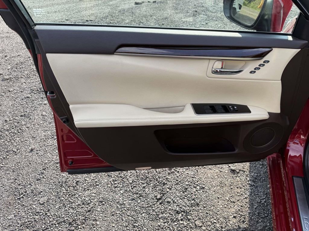 Used 2018 Lexus ES 350 w/ Luxury Package w/Wood Trim FWD image 12