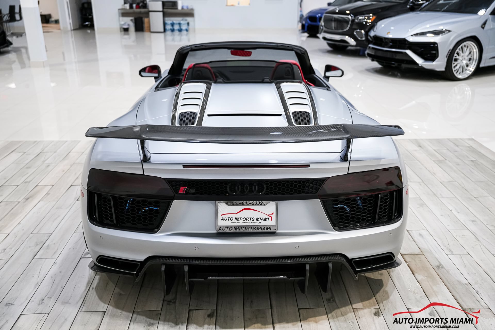 Used 2018 Audi R8 V10 w/ Carbon Exterior Package AWD/4WD image 19