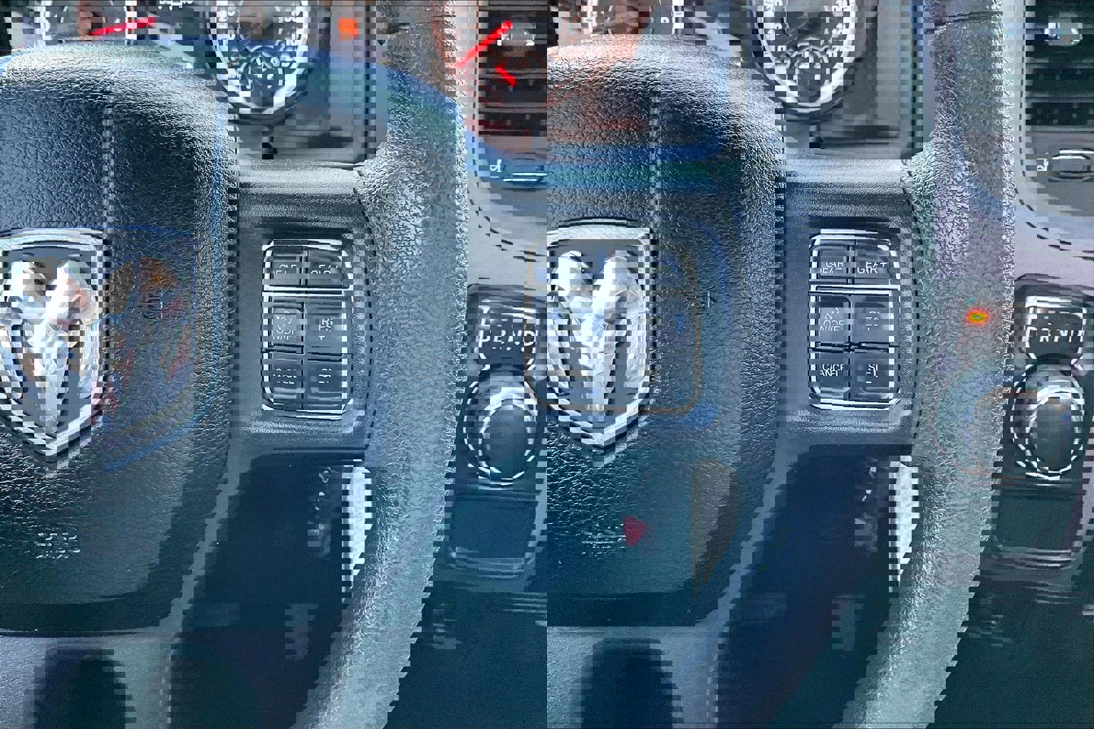 Used 2018 RAM 1500 Express RWD image 13