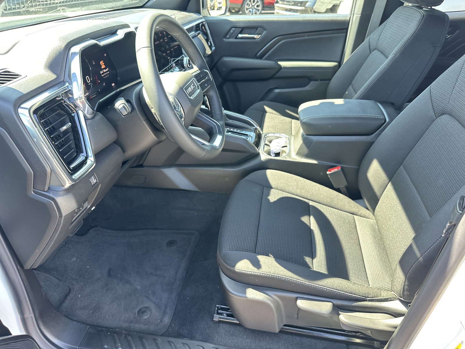 Used 2026 GMC Canyon Elevation image 10