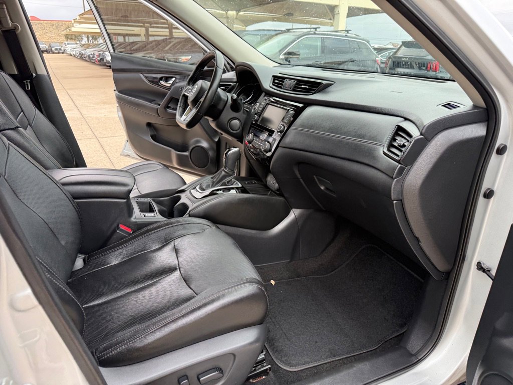 Used 2019 Nissan Rogue SL image 15