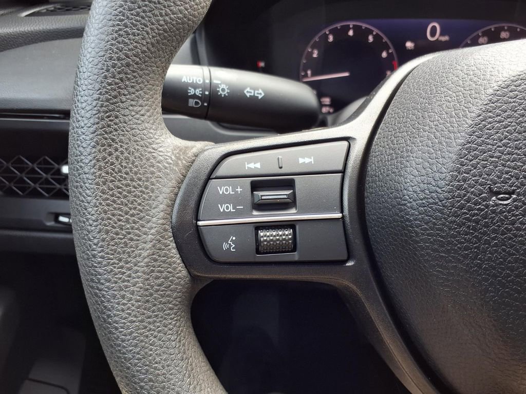Used 2023 Honda Accord EX image 17