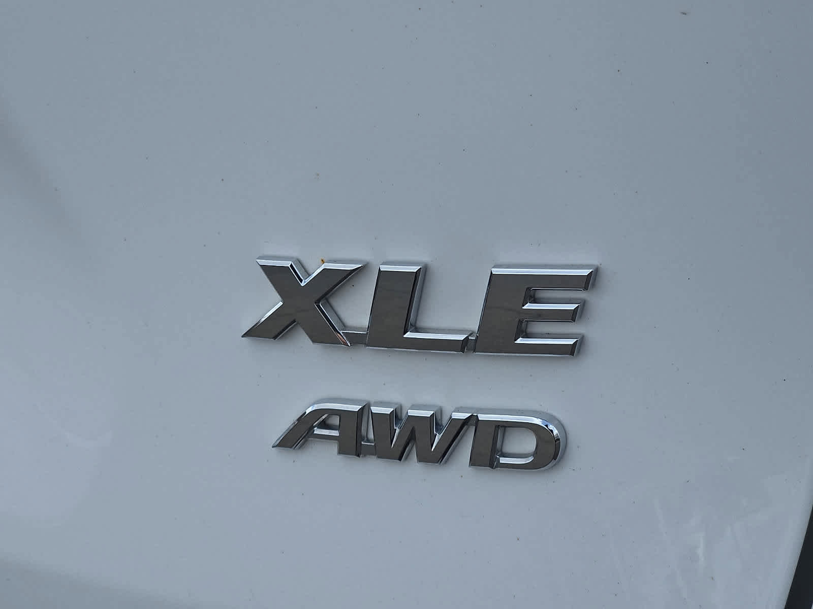Used 2025 Toyota RAV4 XLE image 31