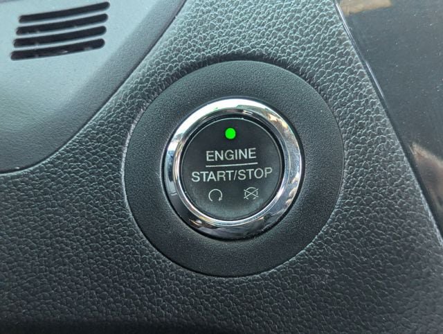 Used 2016 Ford Explorer XLT FWD image 31