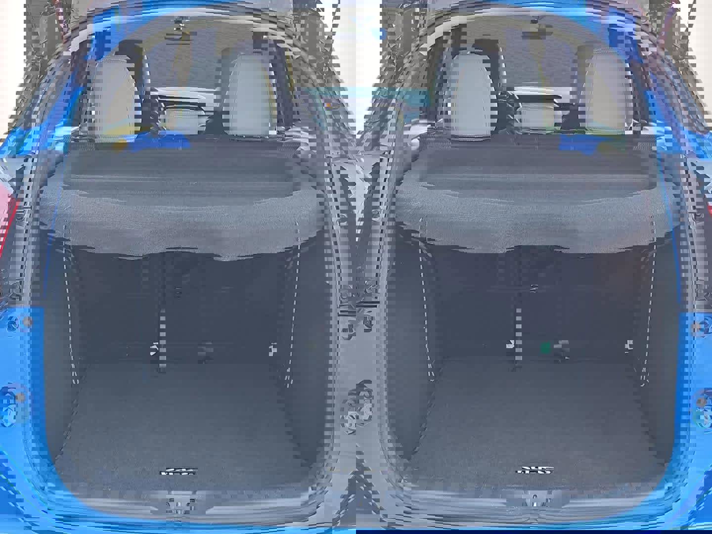 Used 2022 Nissan Kicks SR w/ Premium Package image 12