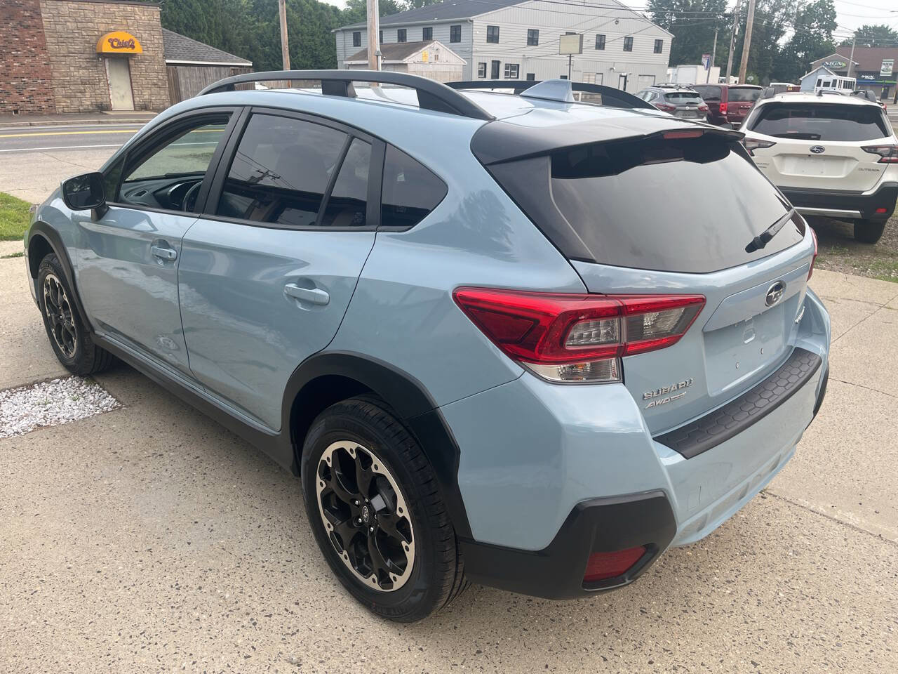 Used 2022 Subaru Crosstrek 2.0i Premium w/ Popular Package #2 image 3