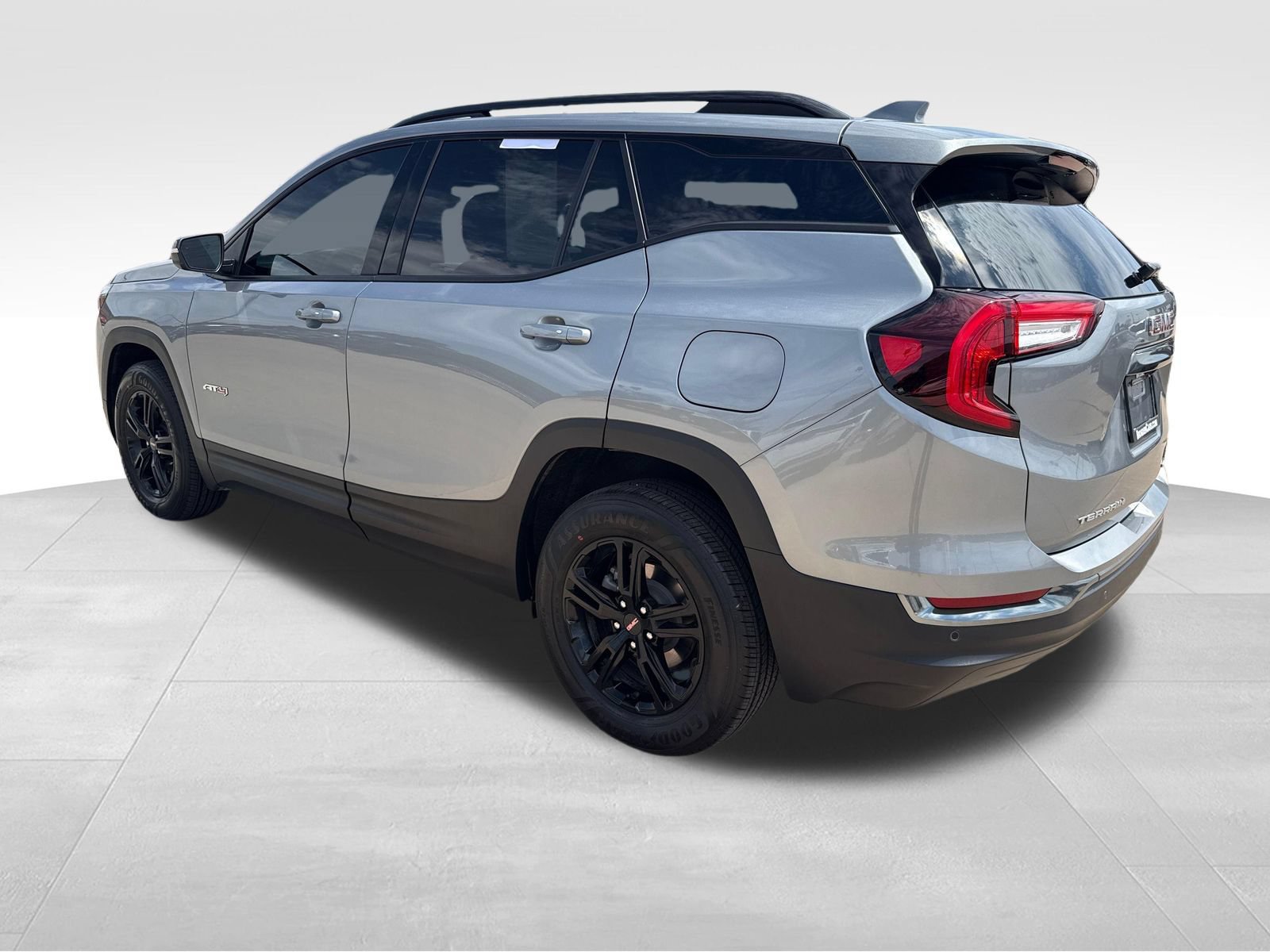 Used 2024 GMC Terrain AT4 AWD/4WD image 21