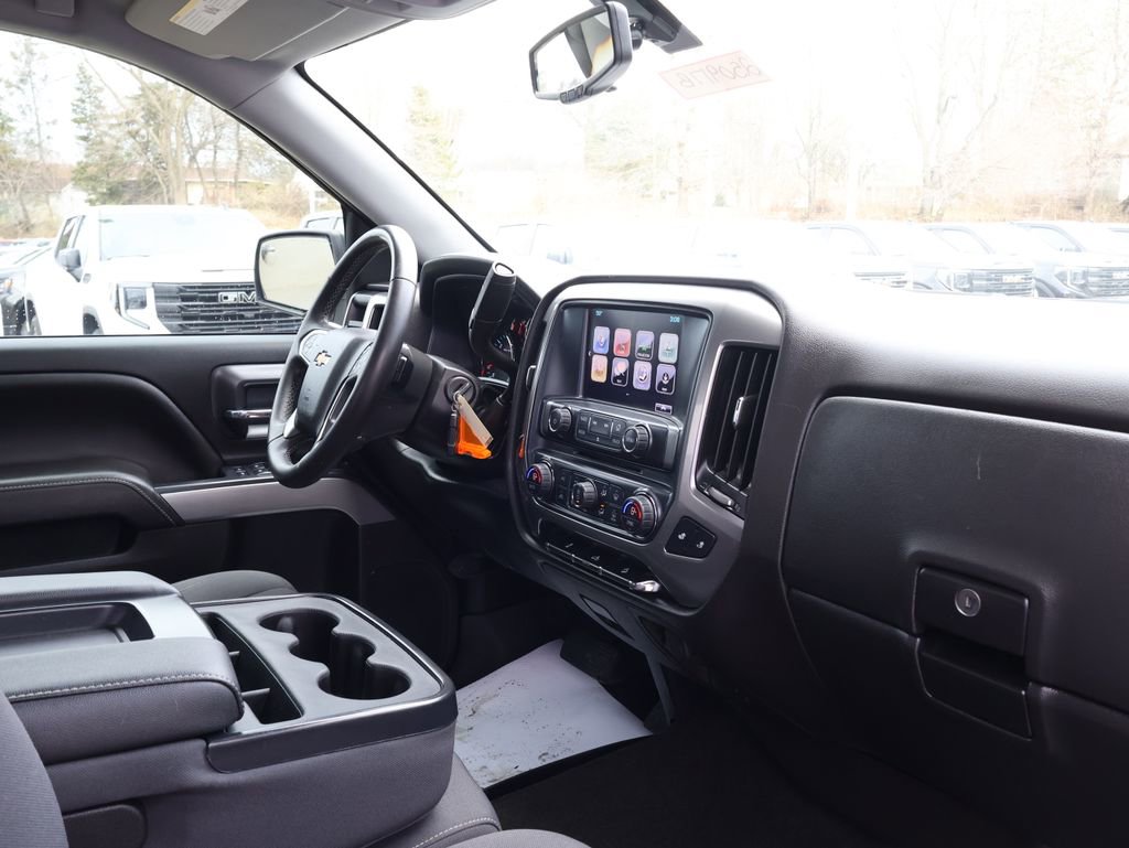 Used 2018 Chevrolet Silverado 1500 LT w/ All Star Edition image 35
