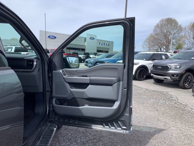 Used 2025 Ford F150 XLT w/ Equipment Group 301A Standard image 14