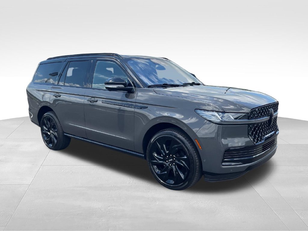 Used 2025 Lincoln Navigator Black Label AWD/4WD image 7
