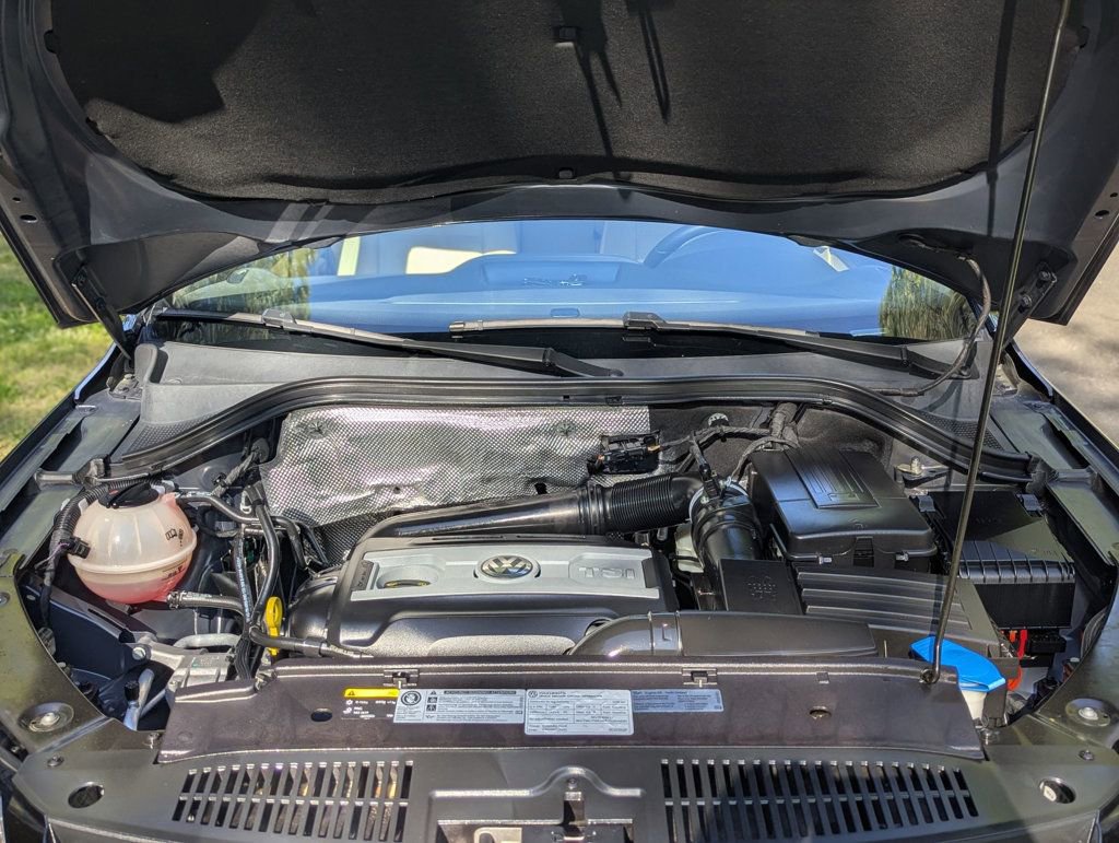 Used 2016 Volkswagen Tiguan S image 28