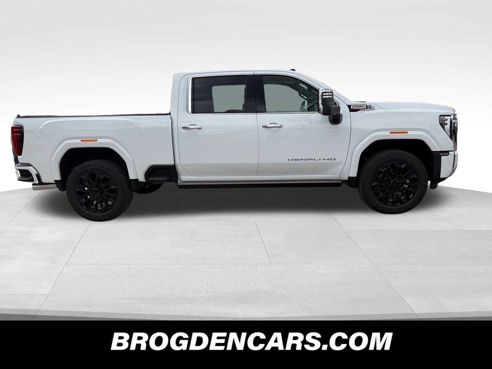 New 2026 GMC Sierra 2500 Denali w/ Denali Reserve Package AWD/4WD image 2