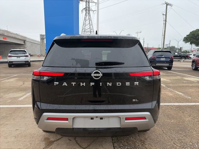Used 2025 Nissan Pathfinder SL image 5