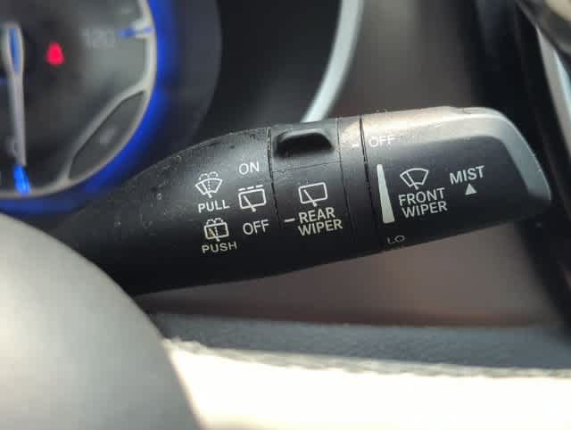 Certified 2018 Chrysler Pacifica Limited FWD image 29
