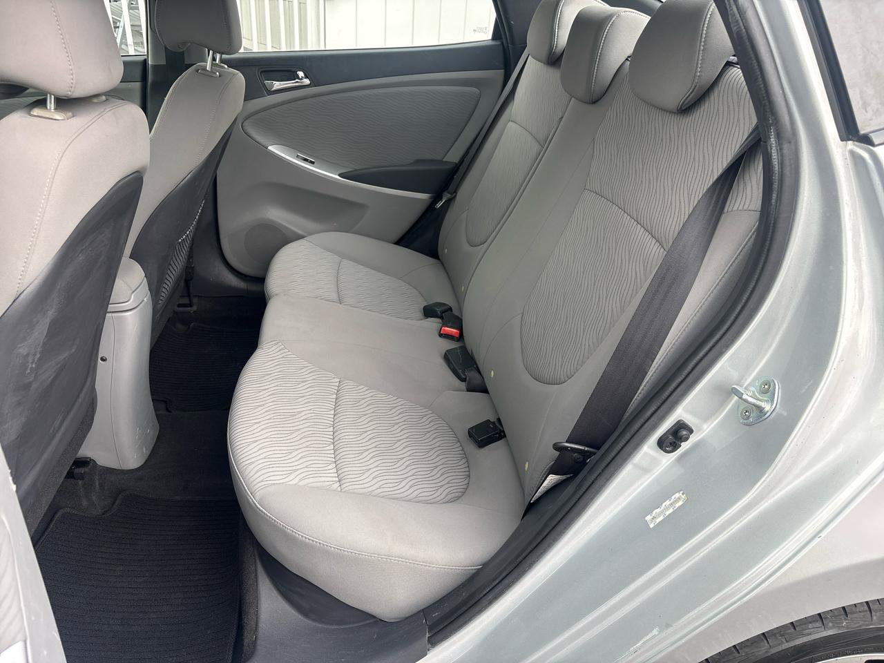 Used 2014 Hyundai Accent GLS w/ Option Group 2 FWD image 15