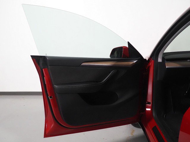 Used 2023 Tesla Model Y Long Range image 54
