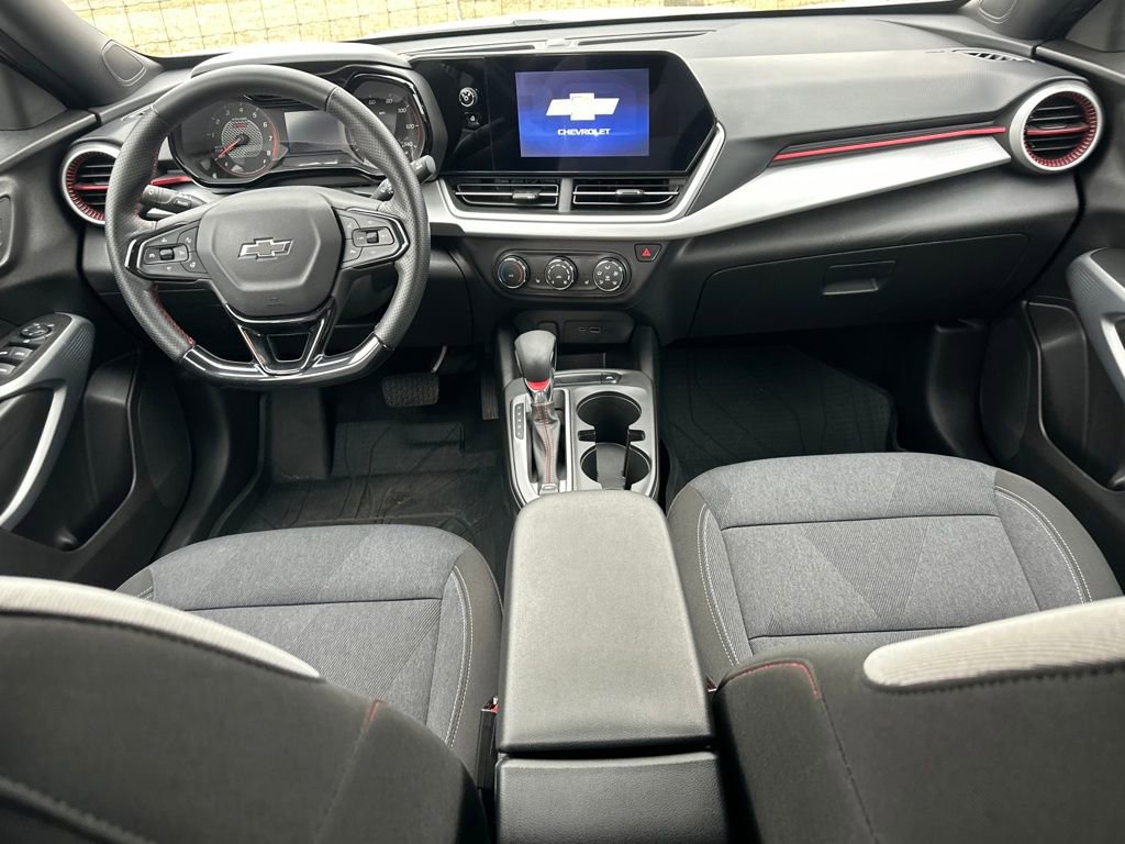 Used 2024 Chevrolet Trax RS w/ Driver Confidence Package image 15