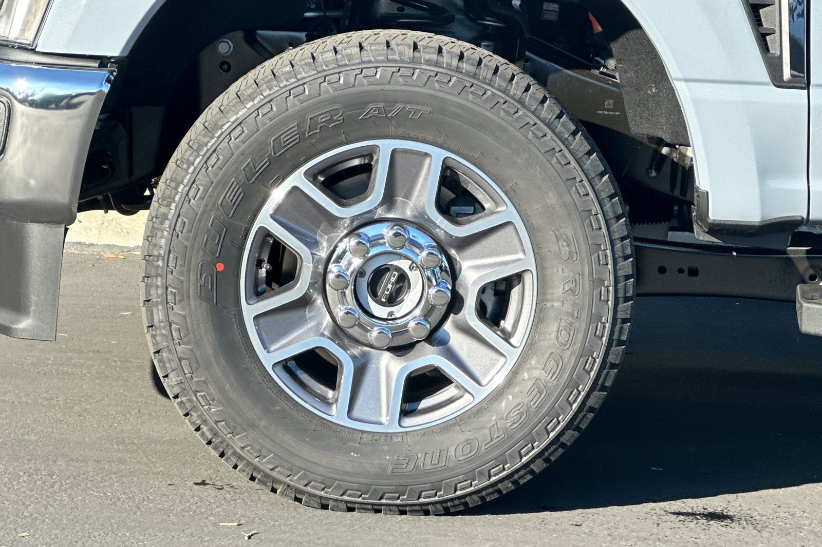 New 2026 Ford F250 Lariat w/ FX4 Off-Road Package image 25