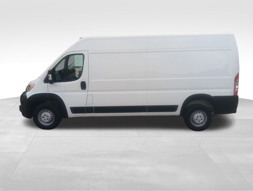 Used 2024 RAM ProMaster 2500 w/ Convenience Group FWD image 3