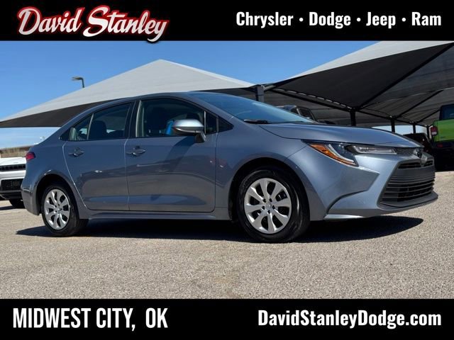 Used 2026 Toyota Corolla LE image 1