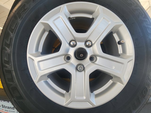 Certified 2018 Jeep Wrangler Unlimited Sport S AWD/4WD image 36