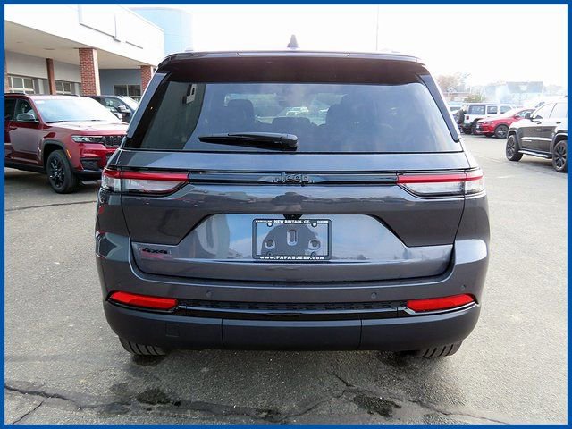 New 2025 Jeep Grand Cherokee Limited image 6