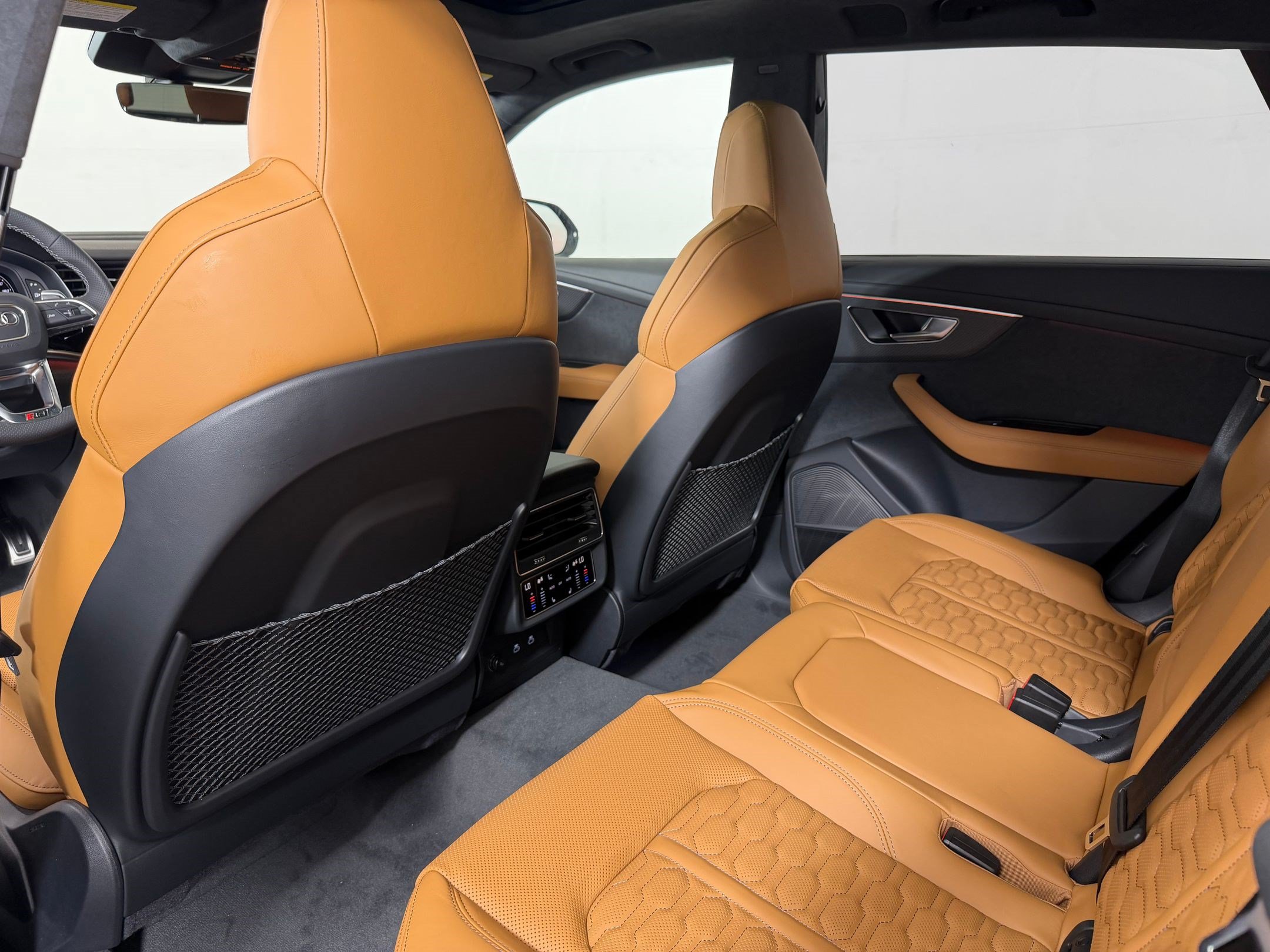 New 2027 Audi RS Q8 performance AWD/4WD image 25